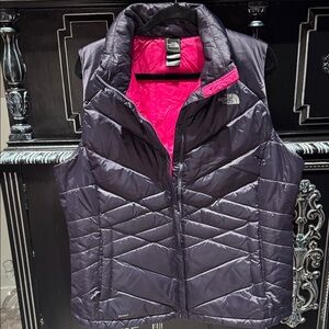 The North Face Dark Purple Vest with Pink Lining EUC Womens XL